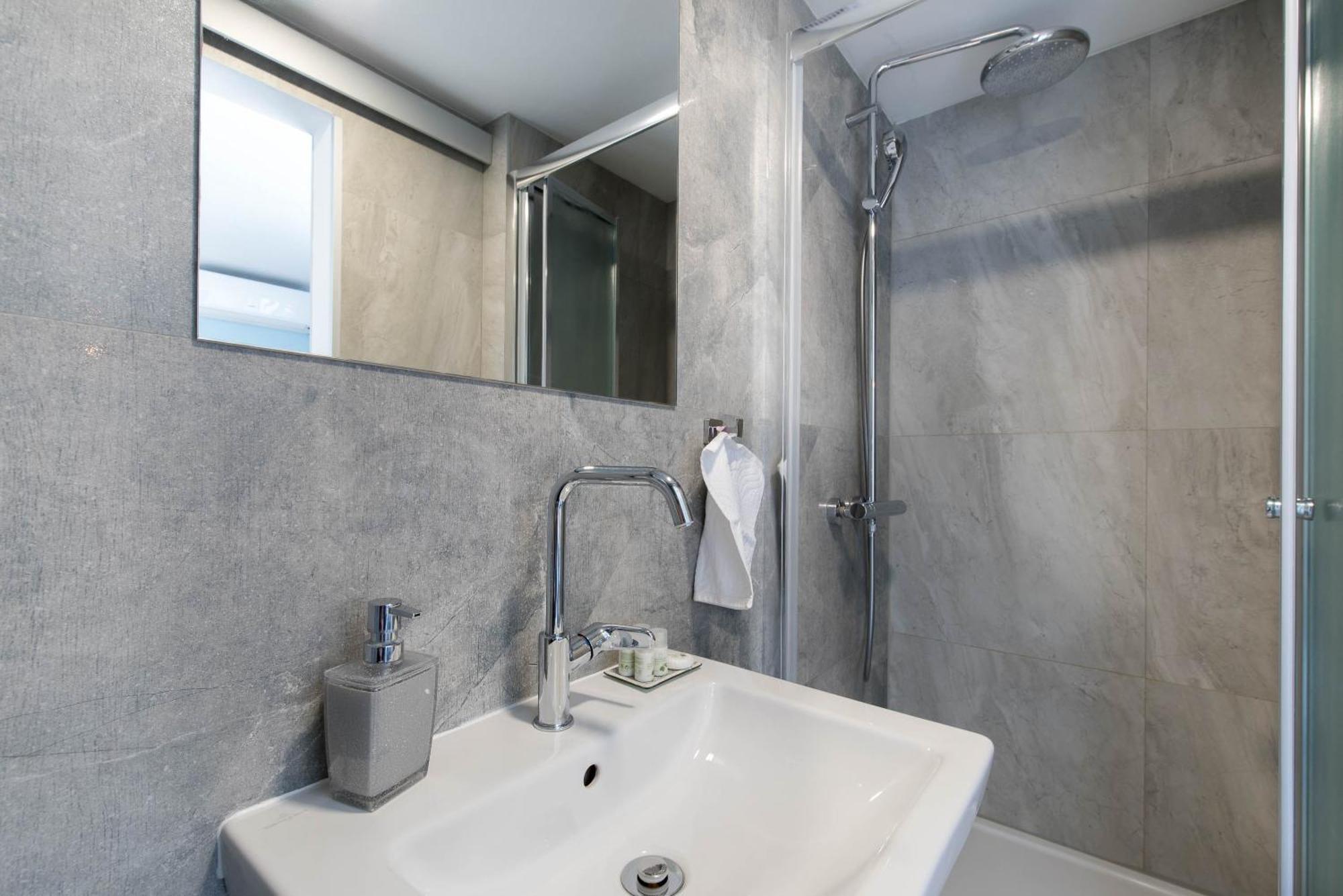 Beachfront Apartments Zanic Podstrana Zewnętrze zdjęcie